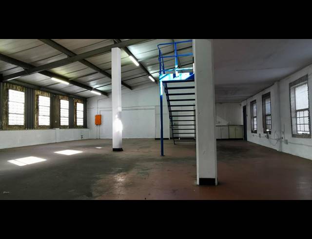 272M² WAREHOUSE TO LET IN SPRINGFIELD
